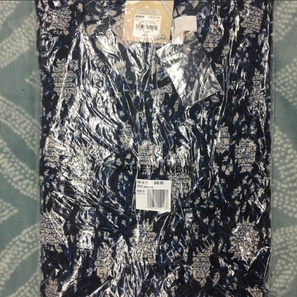 A:glow Maternity smocked print midi dress NWT - Picture 2 of 5
